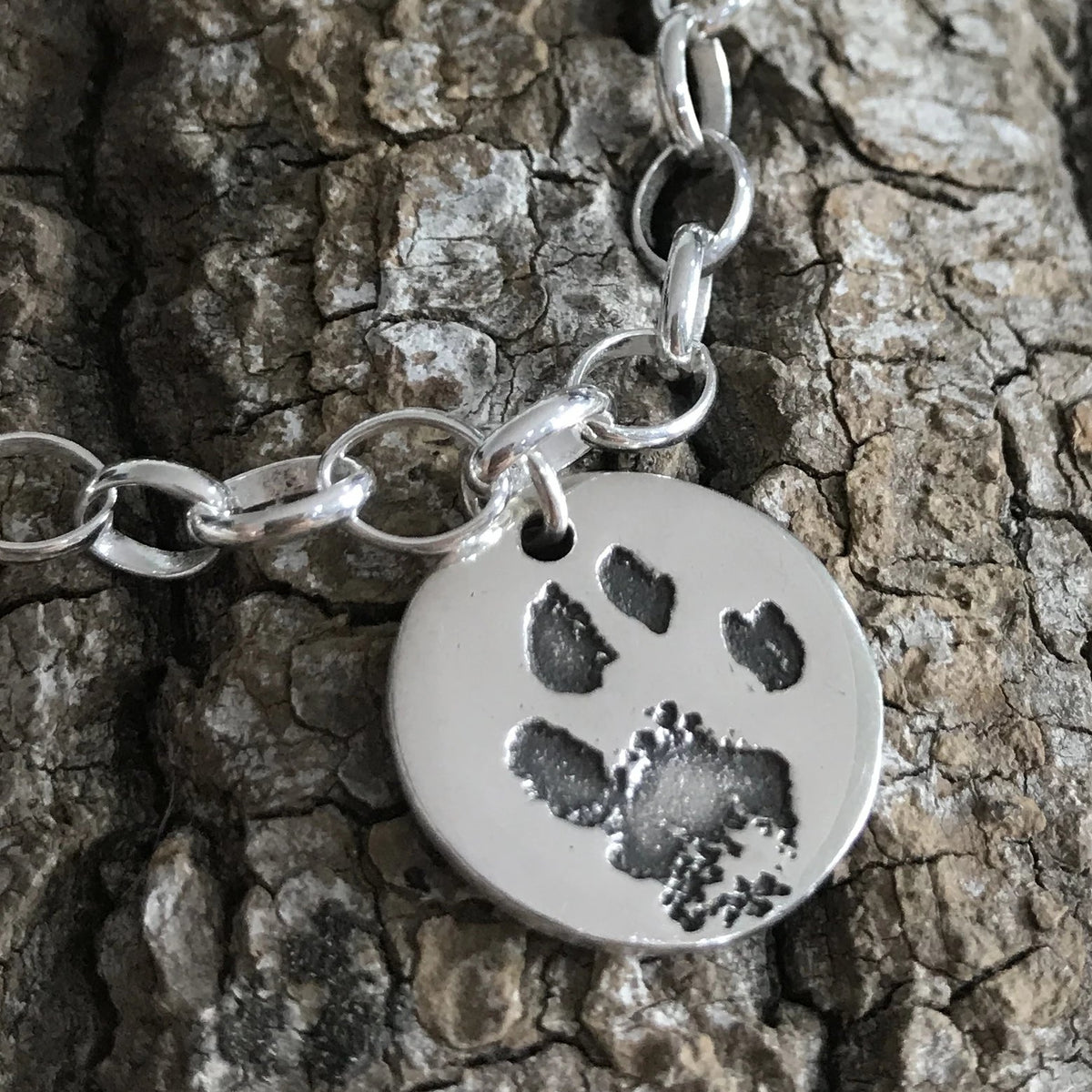 Paw print necklace on sale canada